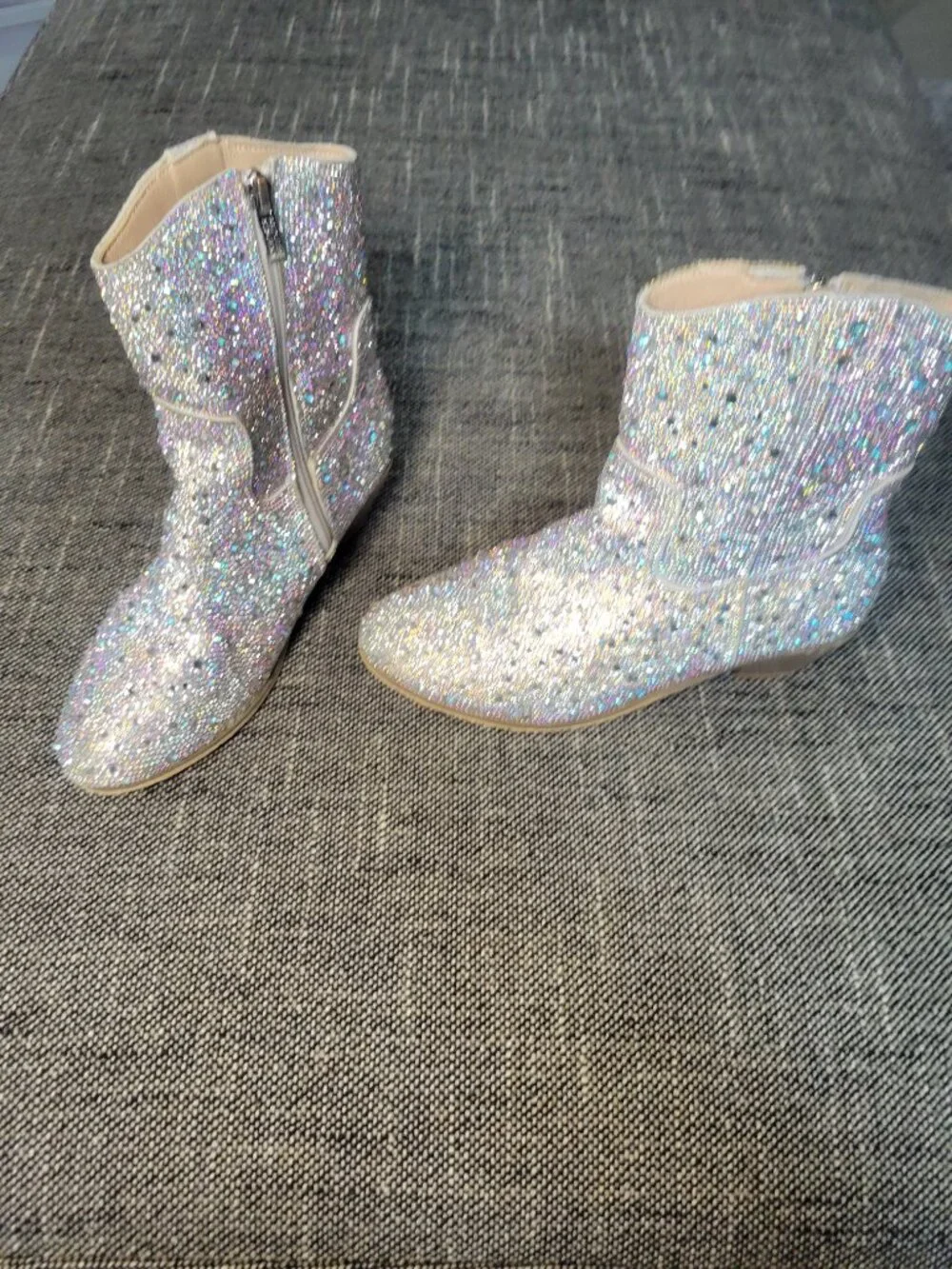 Badgley Mischka Girls Crystal Rhinestone Western Cowboy Boots Silver Size 4